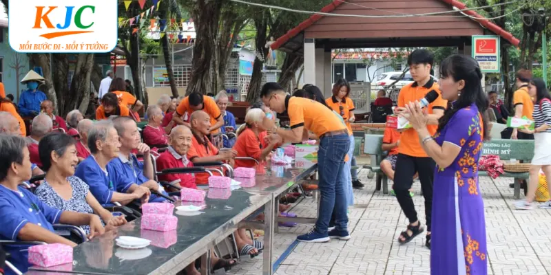 Sự kiện lan tỏa yêu thương tại trung tâm dưỡng lão TP. Cần Thơ 